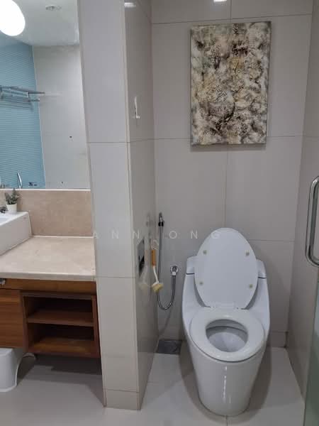 Service Residence for Sale at Cormar Suites (Fraser Place (Lot 163)) - Ann Ong - Bathroom - PropertyGuru.com.my