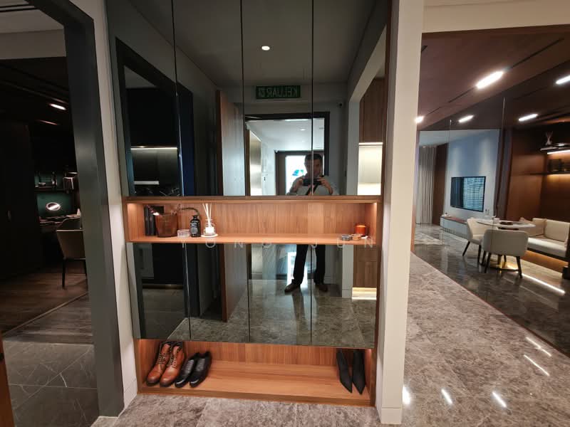 Kediaman Servis untuk Dijual di CloutHaus Residences - Yong Jun - Entrance - PropertyGuru.com.my