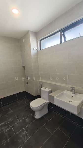 Rumah Bandar untuk Disewa di Elmina (Shah Alam) - Maple Kok - Bathroom - PropertyGuru.com.my