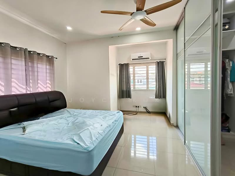 1.5-storey Terraced House for Sale in Usj 3 (Subang Jaya) - Joyce Kok - Bedroom - PropertyGuru.com.my