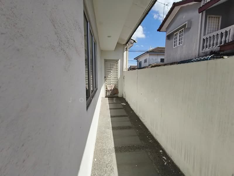 1.5-storey Terraced House for Sale in Usj 3 (Subang Jaya) - Joyce Kok - Exterior - PropertyGuru.com.my