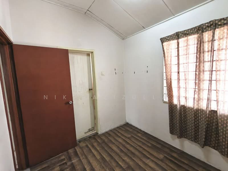 Rumah Teres 2 Tingkat untuk Dijual di Puncak Alam (Selangor) - Nik Hazizullah - PropertyGuru.com.my
