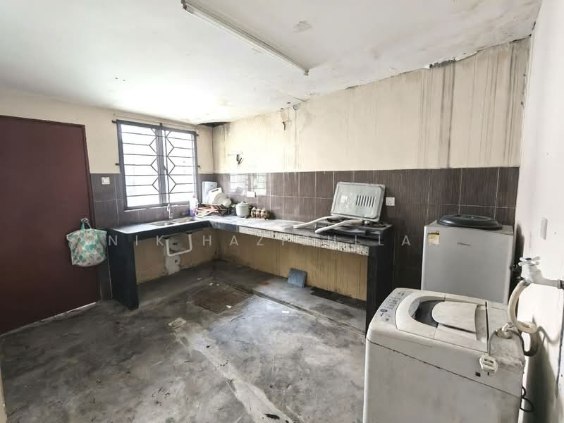 Rumah Teres 2 Tingkat untuk Dijual di Puncak Alam (Selangor) - Nik Hazizullah - PropertyGuru.com.my