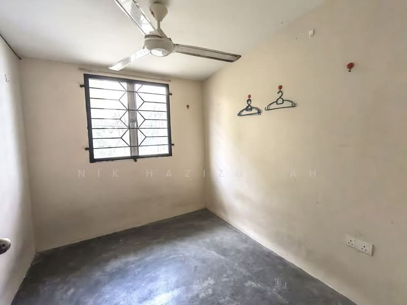 Rumah Teres 2 Tingkat untuk Dijual di Puncak Alam (Selangor) - Nik Hazizullah - PropertyGuru.com.my