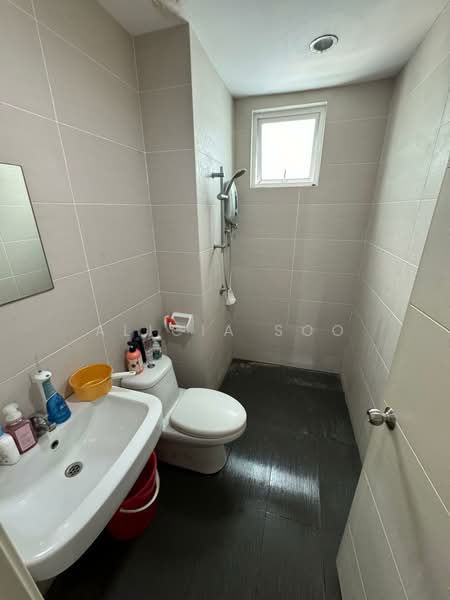 Condominium for Sale at The Regina - Alicia Soo - Bathroom - PropertyGuru.com.my