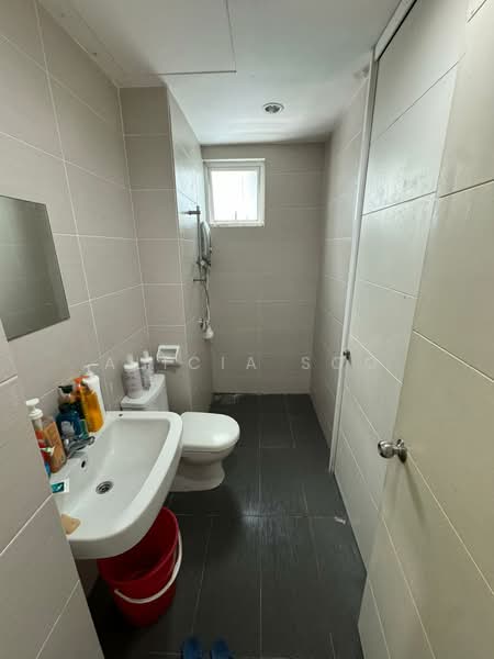 Condominium for Sale at The Regina - Alicia Soo - Bathroom - PropertyGuru.com.my