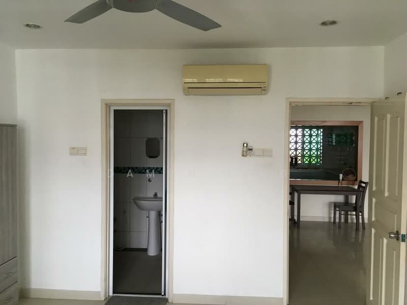 Condominium for Rent at Vista Komanwel C - Damon Heng - Bathroom - PropertyGuru.com.my