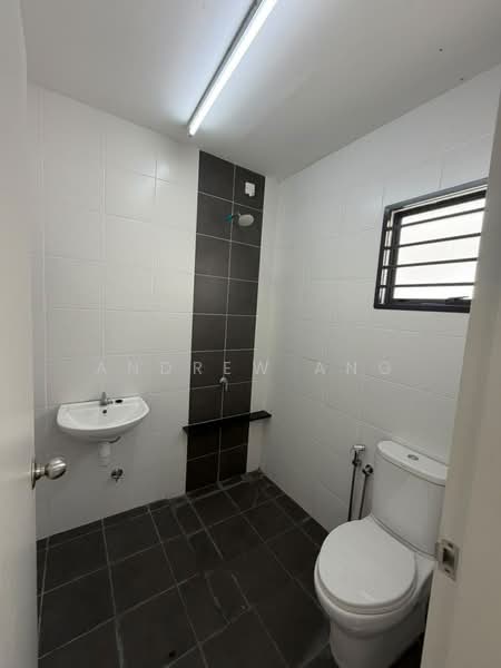 2-storey Terraced House for Rent in Setia Utama (Setia Alam) - Andrew Ang - Bathroom - PropertyGuru.com.my