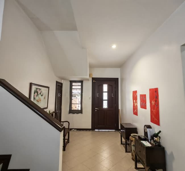 2-storey Terraced House for Sale in Seksyen U8 (Shah Alam) - Christie Liew - Entrance - PropertyGuru.com.my