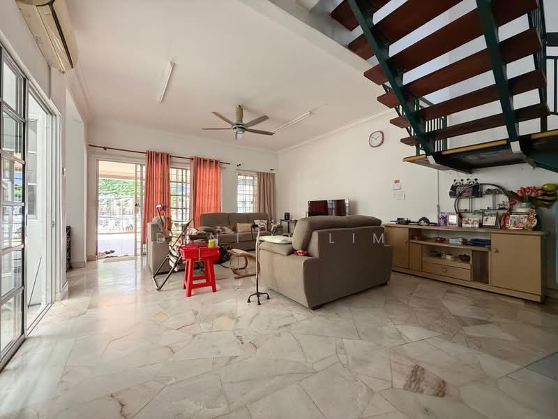 2-storey Terraced House for Sale in Alam Damai (Cheras) - Danilo Lim - Living Room - PropertyGuru.com.my