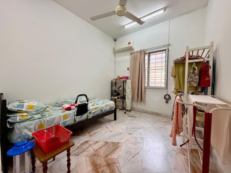 2-storey Terraced House for Sale in Alam Damai (Cheras) - Danilo Lim - Bedroom - PropertyGuru.com.my