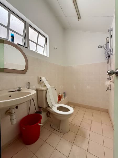 2-storey Terraced House for Sale in Alam Damai (Cheras) - Danilo Lim - Bathroom - PropertyGuru.com.my