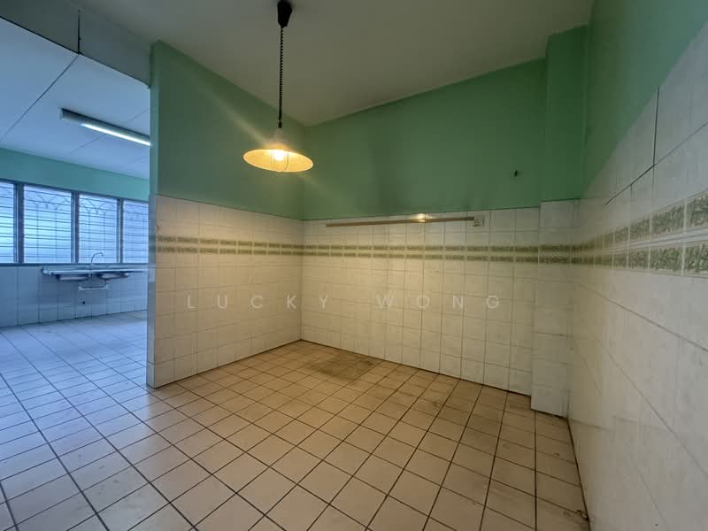 2-storey Terraced House for Rent in Usj 17 (Subang Jaya) - Lucky Wong - Kitchen - PropertyGuru.com.my