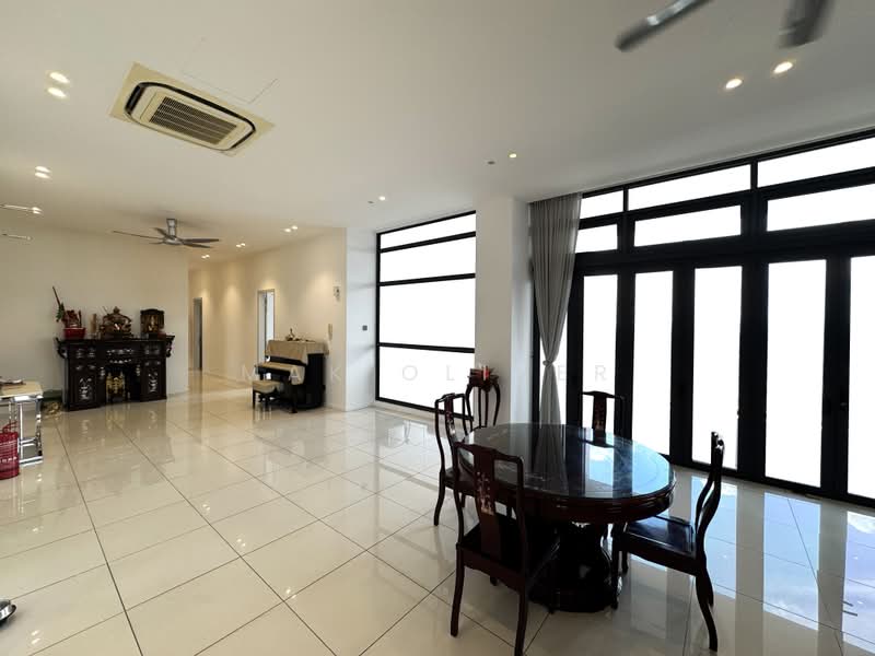 Condominium for Sale at Waltz Residences - Mak Oliver - Living Room - PropertyGuru.com.my