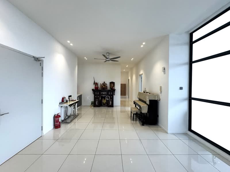 Condominium for Sale at Waltz Residences - Mak Oliver - Living Room - PropertyGuru.com.my