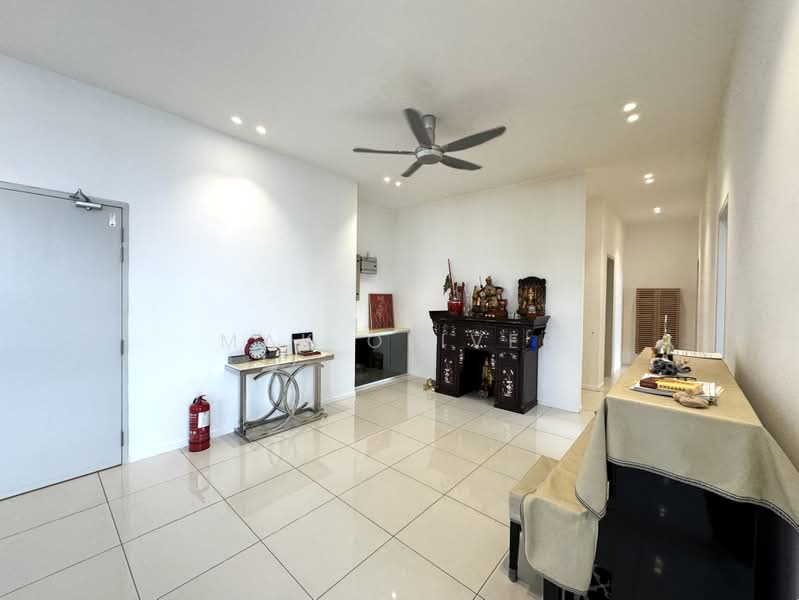 Condominium for Sale at Waltz Residences - Mak Oliver - Living Room - PropertyGuru.com.my