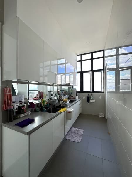Condominium for Sale at Waltz Residences - Mak Oliver - Kitchen - PropertyGuru.com.my