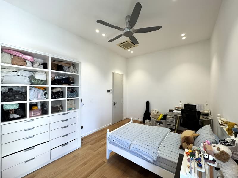 Condominium for Sale at Waltz Residences - Mak Oliver - Bedroom - PropertyGuru.com.my