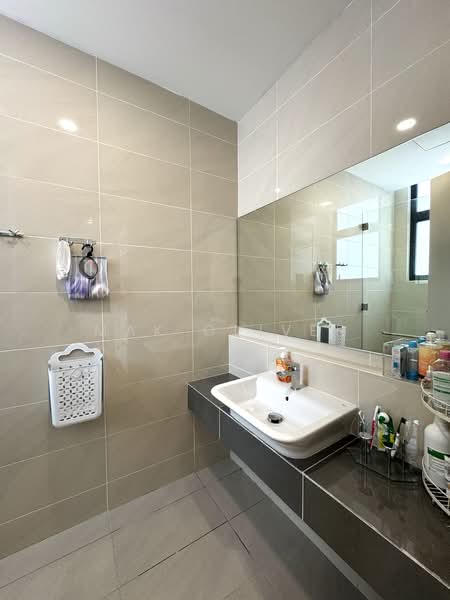 Condominium for Sale at Waltz Residences - Mak Oliver - Bathroom - PropertyGuru.com.my