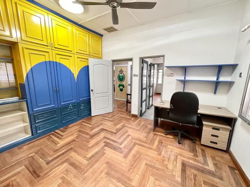 Semi-Detached House for Sale in Seksyen 9 (Shah Alam) - Azian Nasa - PropertyGuru.com.my