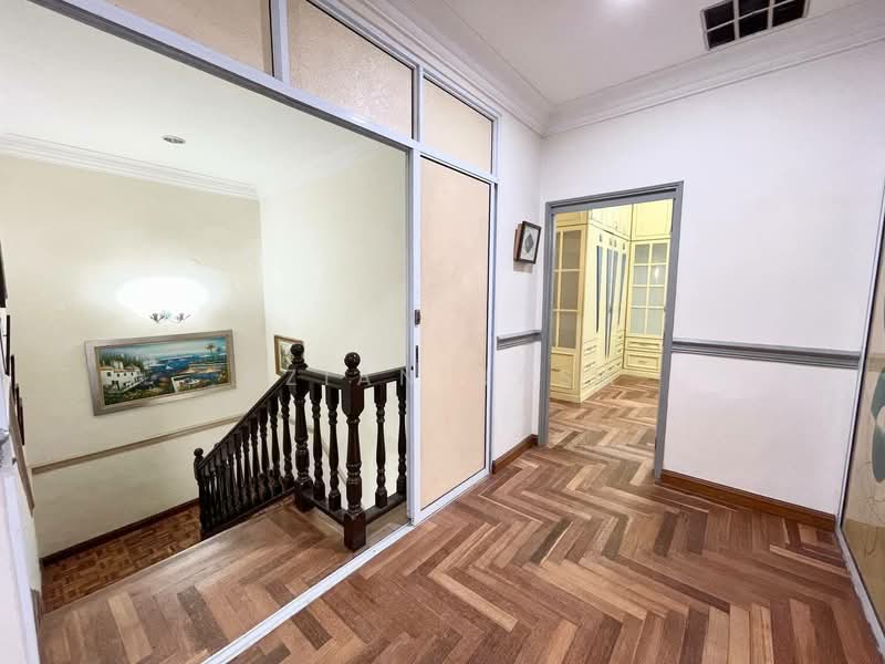 Semi-Detached House for Sale in Seksyen 9 (Shah Alam) - Azian Nasa - PropertyGuru.com.my