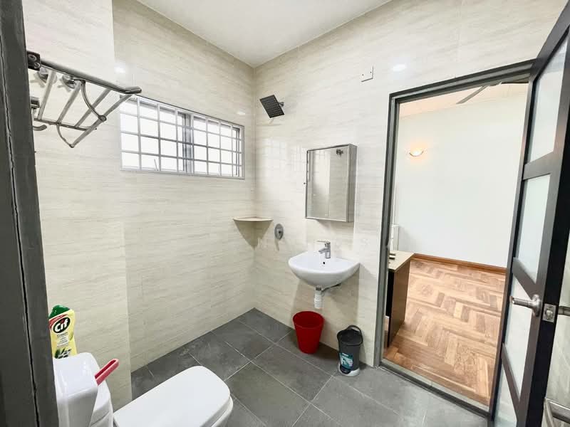 Semi-Detached House for Sale in Seksyen 9 (Shah Alam) - Azian Nasa - PropertyGuru.com.my