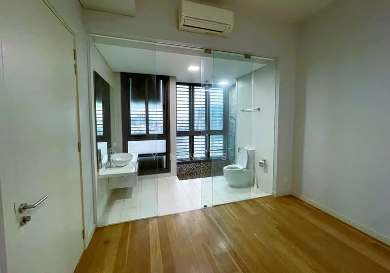 Service Residence for Sale at Vogue Suites One - Lynn SL - Bathroom - PropertyGuru.com.my