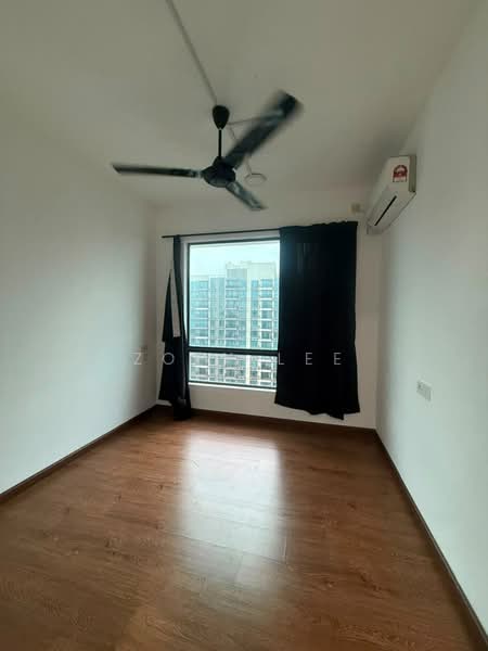 Kediaman Servis untuk Dijual di Country Garden Central Park - Zoey Lee - View - PropertyGuru.com.my