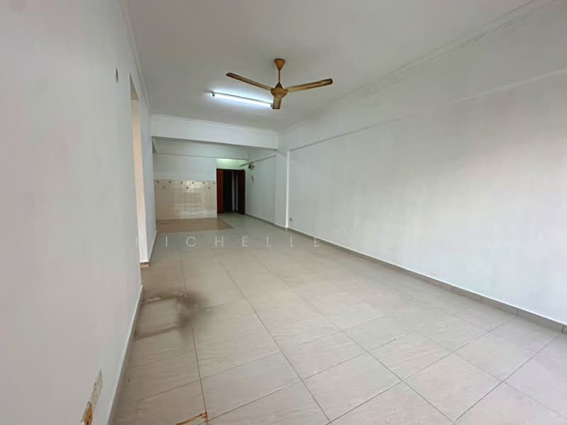 Pangsapuri untuk Disewa di Prima Bayu Apartment - Michelle Tee - Living Room - PropertyGuru.com.my