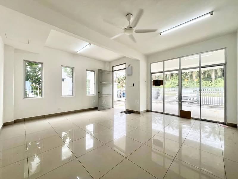 Semi-Detached House for Sale in Seksyen U15 (Shah Alam) - Mala Palanisamy - PropertyGuru.com.my