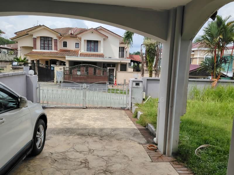 Semi-Detached House for Rent in Bandar Putra Permai (Seri Kembangan) - Yenn Chong - Exterior - PropertyGuru.com.my