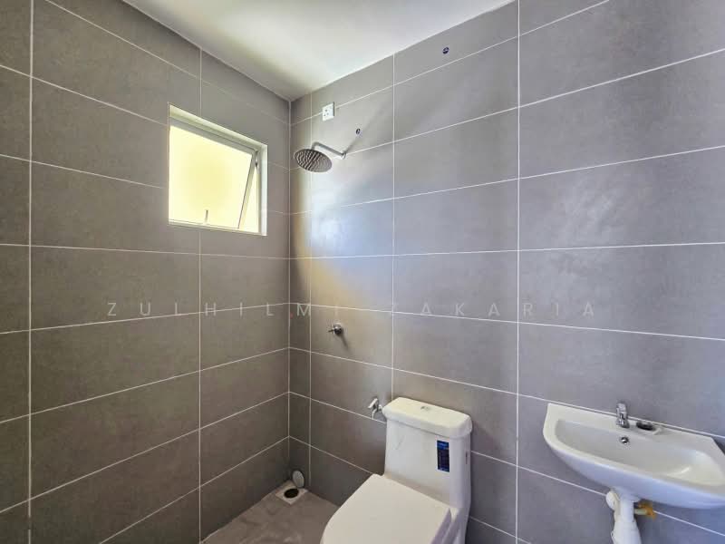 Rumah Berkembar untuk Dijual di Klang (Selangor) - Zulhilmi Zakaria - Bathroom - PropertyGuru.com.my