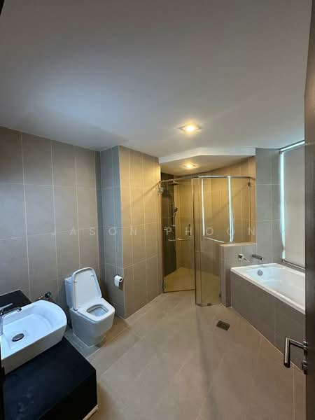 Condominium for Sale at Gurney Paragon - Jason Phoon - Bathroom - PropertyGuru.com.my