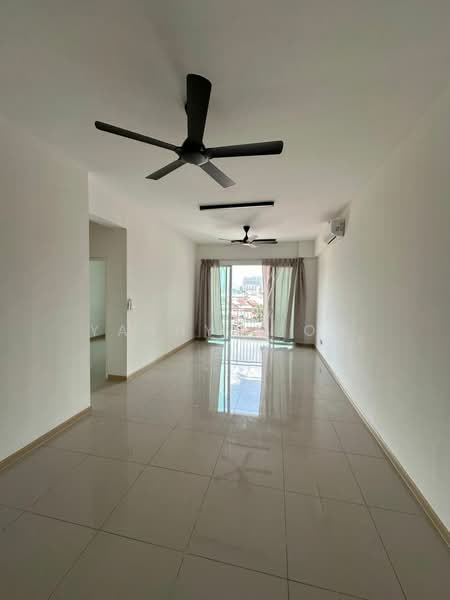 Kondominium untuk Disewa di d'Brightton - Yanny Siow - Living Room - PropertyGuru.com.my