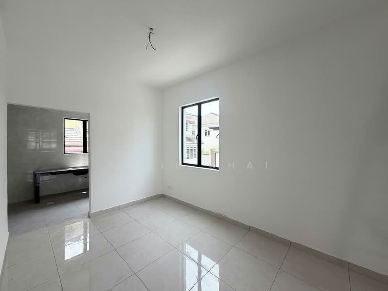 2-storey Terraced House for Sale in Kampar (Perak) - Kevin Chai - Dining Area - PropertyGuru.com.my