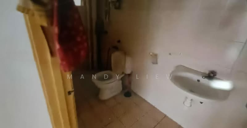 Apartment for Sale at Vista Mutiara - Mandy Liew - Bathroom - PropertyGuru.com.my