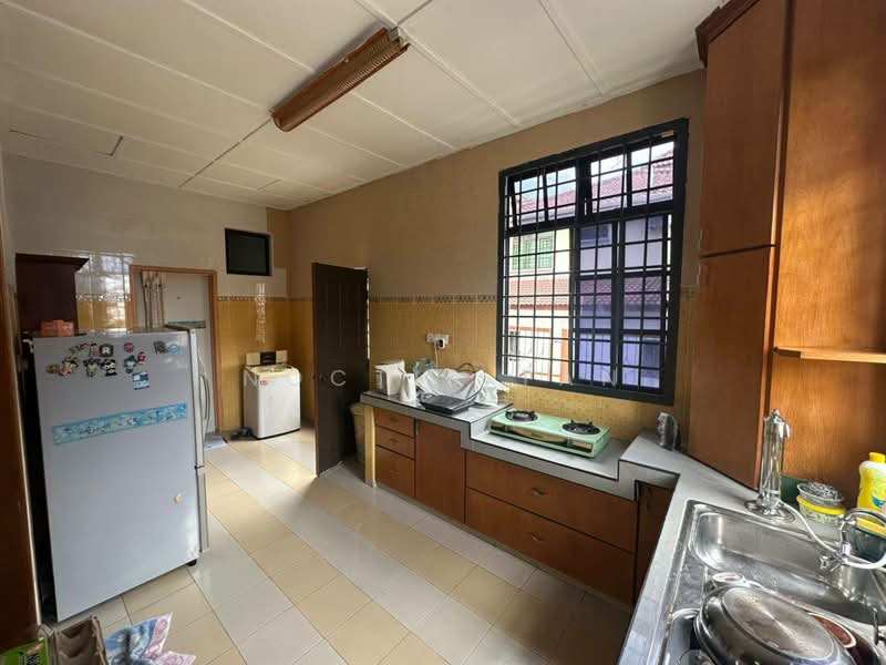 Rumah Teres 2 Tingkat untuk Dijual di Taman Pelangi Indah (Ulu Tiram) - Noctis Tan - Kitchen - PropertyGuru.com.my