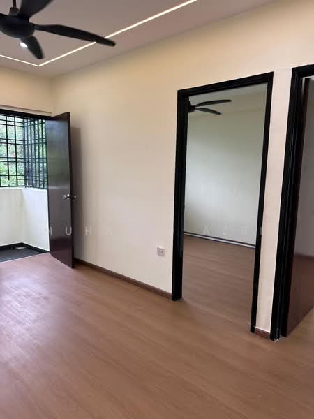 Flat for Sale at Flat Taman Rinting - MUHAMAD AZRI - PropertyGuru.com.my