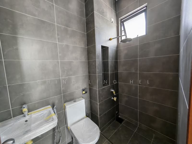 2-storey Terraced House for Sale in Taman Dato Onn (Johor Bahru) - Ching Ling Hel - Bathroom - PropertyGuru.com.my
