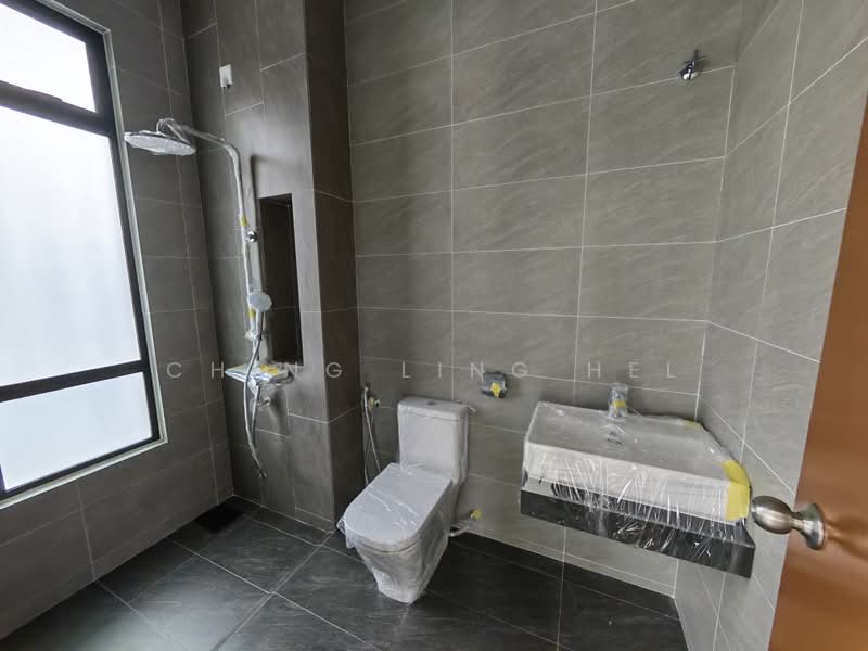 2-storey Terraced House for Sale in Taman Dato Onn (Johor Bahru) - Ching Ling Hel - Bathroom - PropertyGuru.com.my