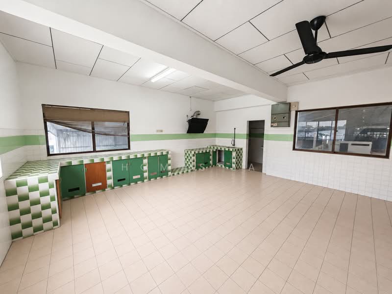 Kilang untuk Disewa di Kawasan Perindustrian Bukit Rambai (Bukit Rambai) - Thomas Lam - Kitchen - PropertyGuru.com.my