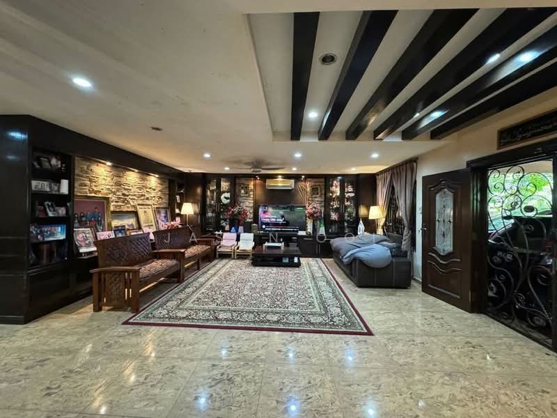 2-storey Terraced House for Sale in Usj 11 (Subang Jaya) - Jason Ooi - Living Room - PropertyGuru.com.my