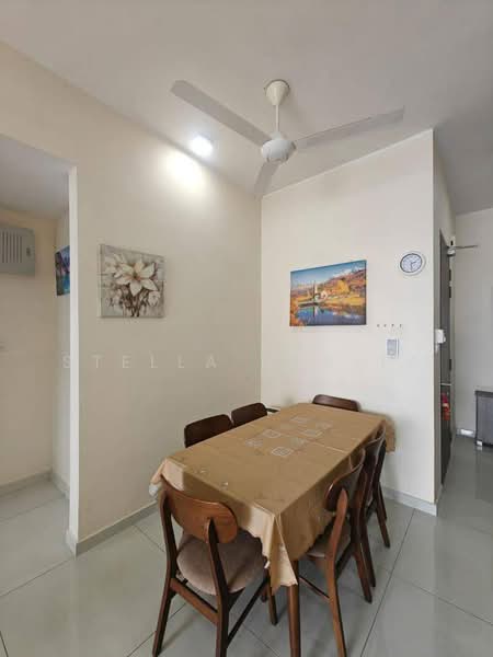 Condominium for Sale at Bay Laurel @ Country Garden Danga Bay - Stella Narita - Dining Room - PropertyGuru.com.my