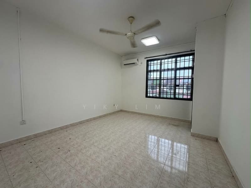 Terraced House for Sale in Taman Mutiara Rini (Skudai) - Yiky Lim - Interior - PropertyGuru.com.my