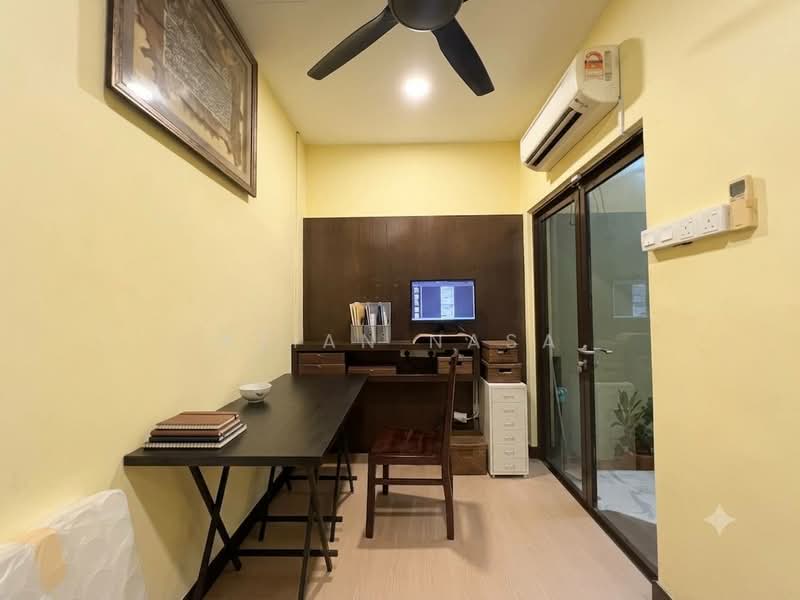 Bungalow House for Sale in Bukit Rahman Putra (Sungai Buloh) - Azian Nasa - PropertyGuru.com.my