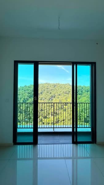 Kondominium untuk Dijual di D' Starlingtton - Aswad . - Balcony - PropertyGuru.com.my