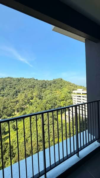 Kondominium untuk Dijual di D' Starlingtton - Aswad . - Balcony - PropertyGuru.com.my