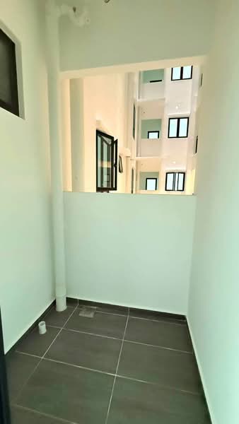 Kondominium untuk Dijual di D' Starlingtton - Aswad . - Laundry Area - PropertyGuru.com.my