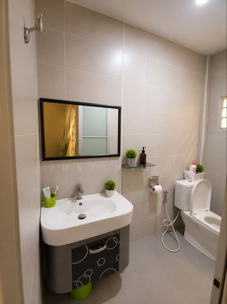 Semi-Detached House for Sale in Taman Sungai Besi Indah (Seri Kembangan) - Justin Lim - Bathroom - PropertyGuru.com.my