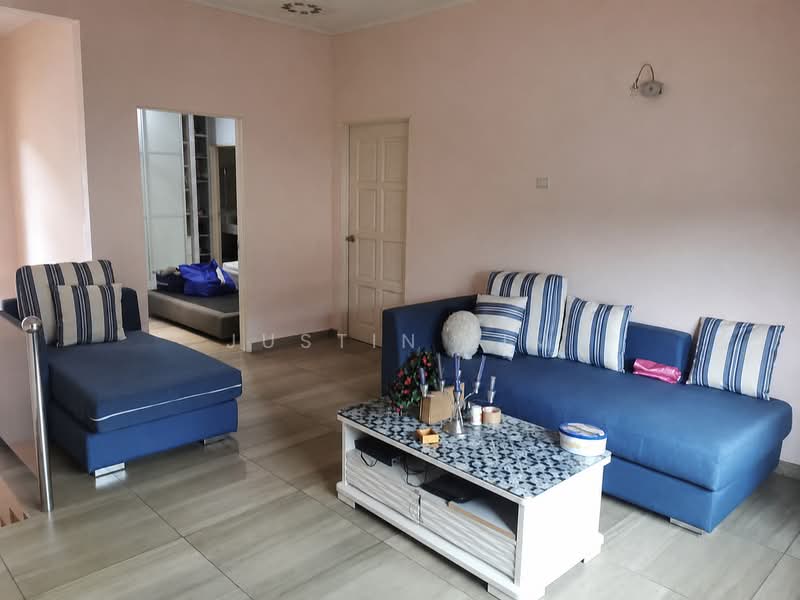 Semi-Detached House for Sale in Taman Sungai Besi Indah (Seri Kembangan) - Justin Lim - Living Room - PropertyGuru.com.my